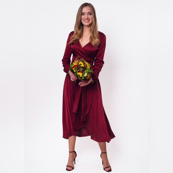 Red Satin Dress - Picture 9 of 10